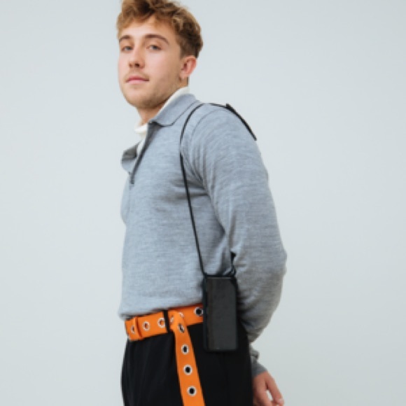 NEW! XouXou iPhone X/XS black case with cord - Picture 4 of 5